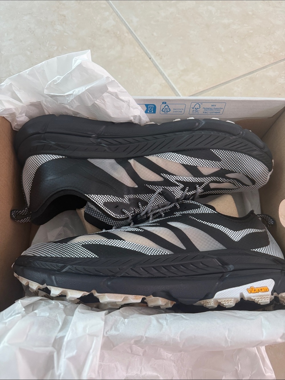 Hoka Men’s U MAFATE STEED 4 Lite TS Shoes worn once $180 - Picture 9 of 9